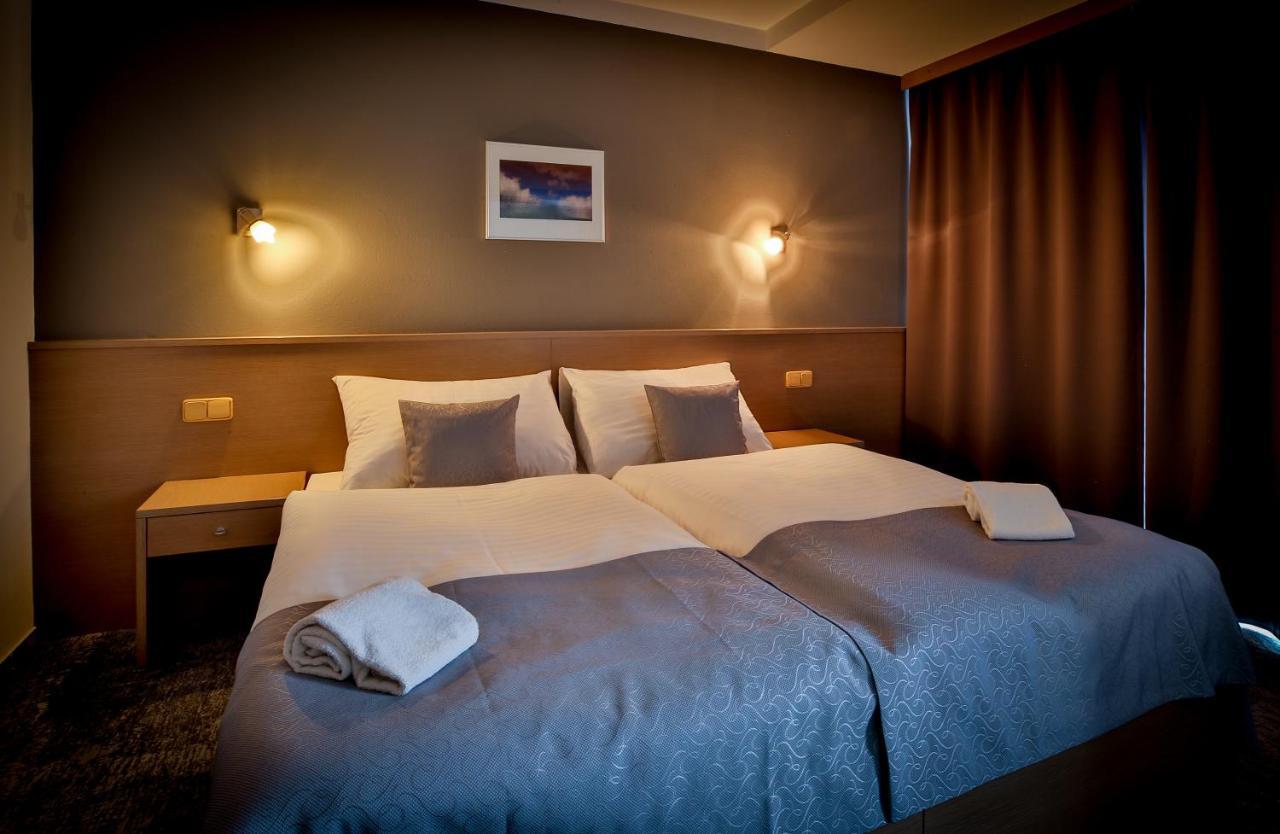 Lh Parkhotel Hluboka Nad Vltavou Congress & Wellness Экстерьер фото
